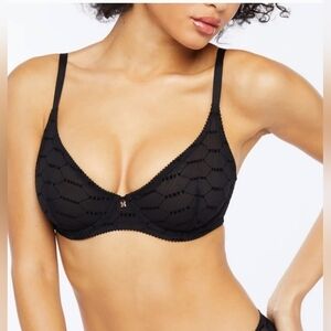 Savage X Fenty Black Sheer Logo Lightweight Bra Size 32D NWT